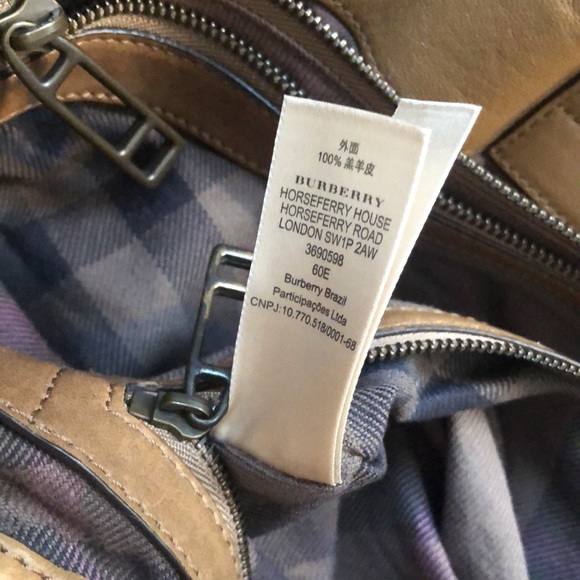 Burberry quilted tan leather purse 😍 - Picture 9 of 13